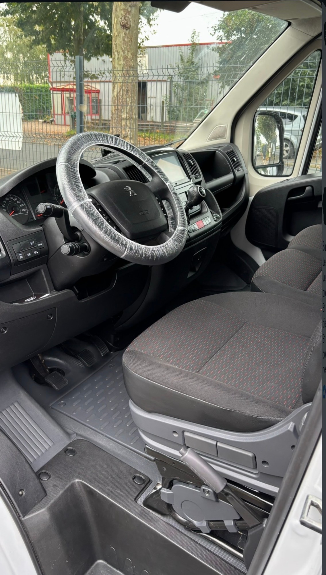 Après nettoyage Peugeot Boxer — cockpit impeccable